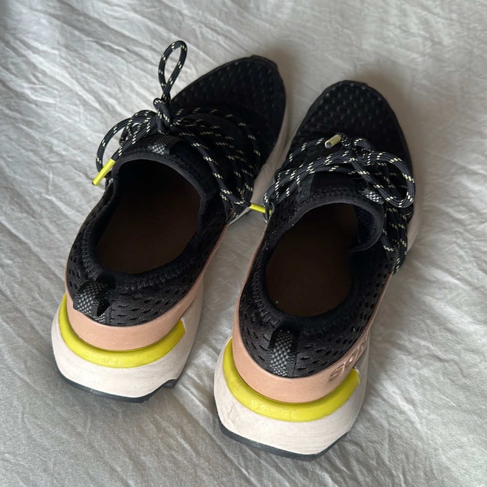 Sorel running shoes